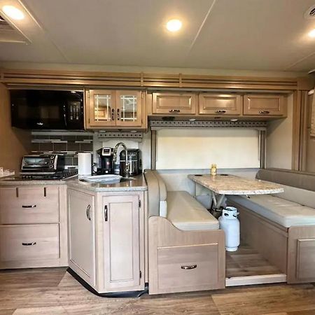 Private Cozy R/V , For Your Enjoyment Tamiami Экстерьер фото