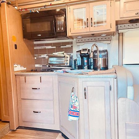 Private Cozy R/V , For Your Enjoyment Tamiami Экстерьер фото