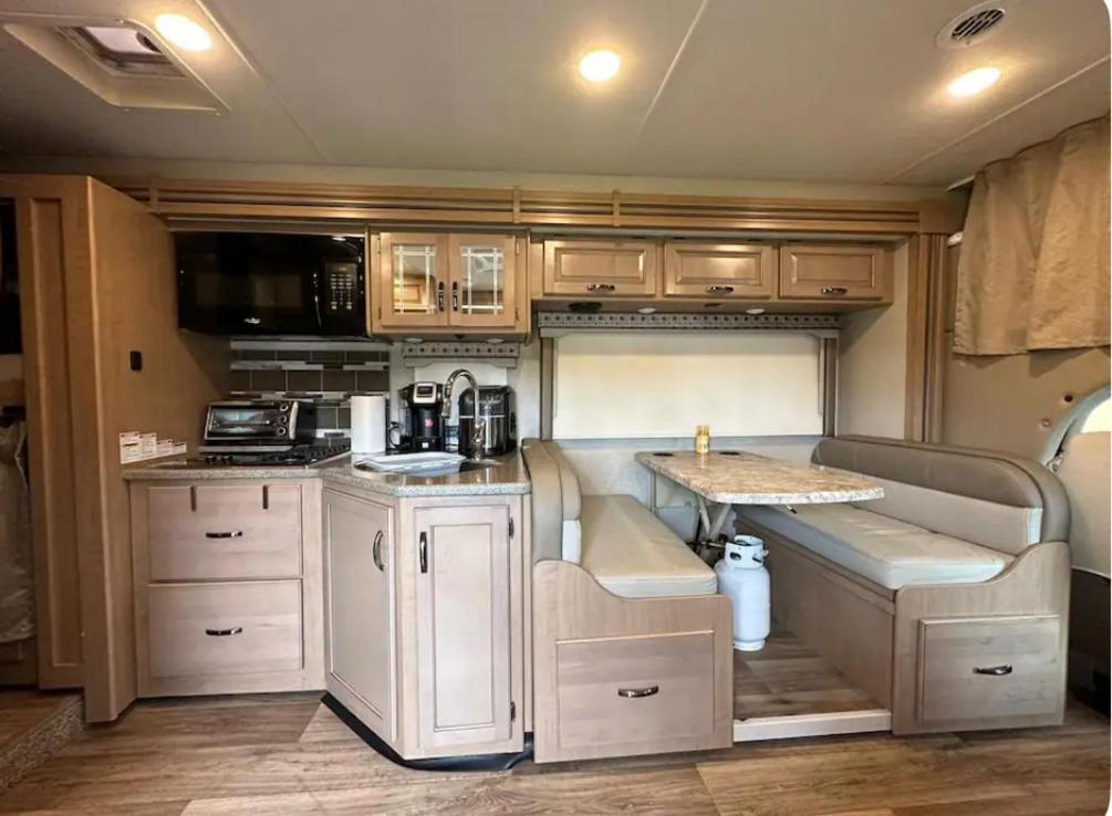 Private Cozy R/V , For Your Enjoyment Tamiami Экстерьер фото