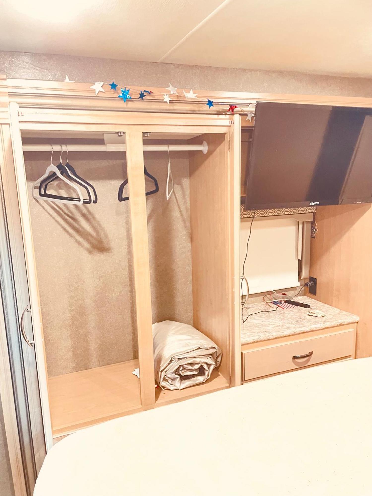 Private Cozy R/V , For Your Enjoyment Tamiami Экстерьер фото